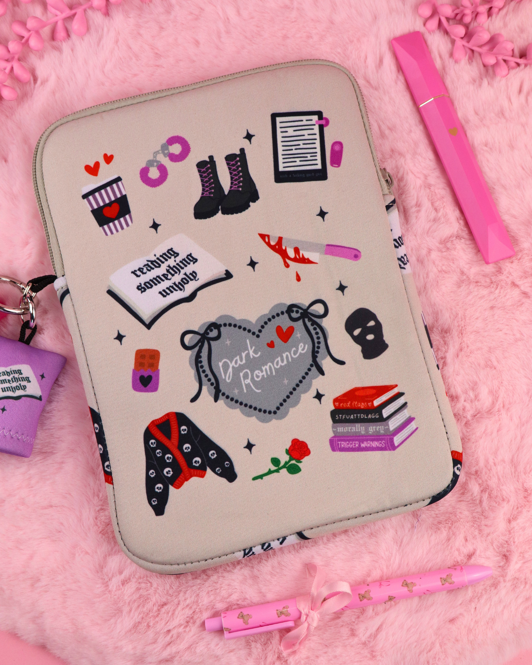 kindle sleeve, booktok gift, bookish gift for readers, dark romance merch, romantasy gift, booktok, bookstagram, kindle pouch, kindle sleeve, kobo sleeve, kobo case, bookish gift