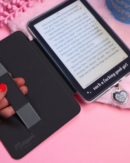 romantasy book club kindle and kobo case, pink and red, cute bookish aesthetics, fourth wing, acotar, Sarah j maas, booktok, bookish gift, ereader gift, e-reader accessories, clear case