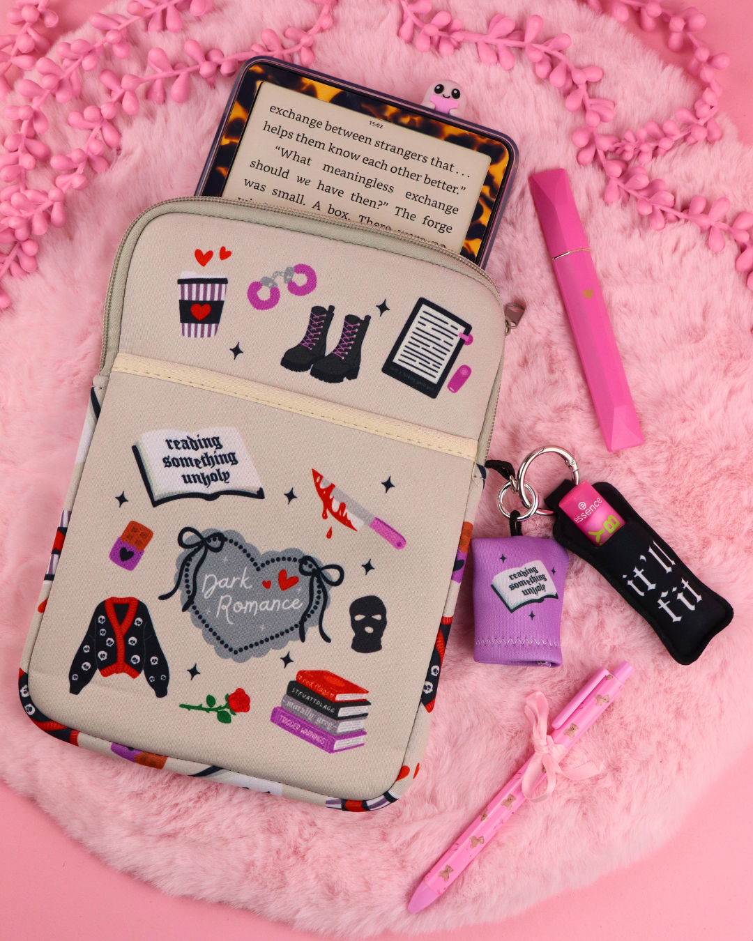 kindle sleeve, booktok gift, bookish gift for readers, dark romance merch, romantasy gift, booktok, bookstagram, kindle pouch, kindle sleeve, kobo sleeve, kobo case, bookish gift