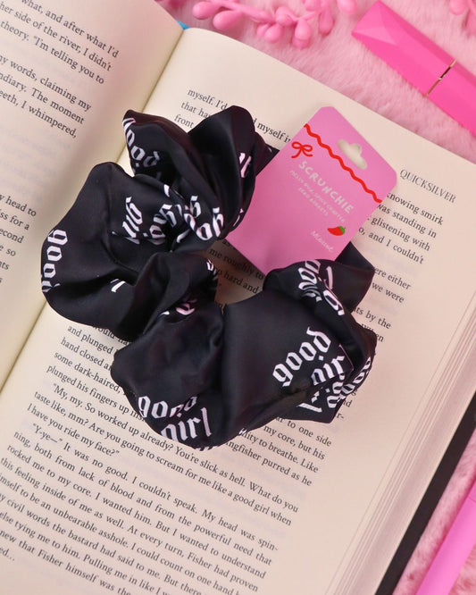 good girl scrunchie, dark romance readers, readers, romantasy, booktok, spicy books, smut books