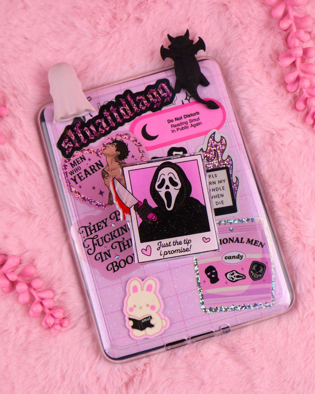 masked men kindle grip, bookish gift, cute phone grip, bookish merch, book lover gift, kindle and kobo grip, kindle accessories, villain lovers, enemies to lovers, booktok, dark romance, romantasy, e-reader accessories, kindle charm, bookish gift, ereader must haves