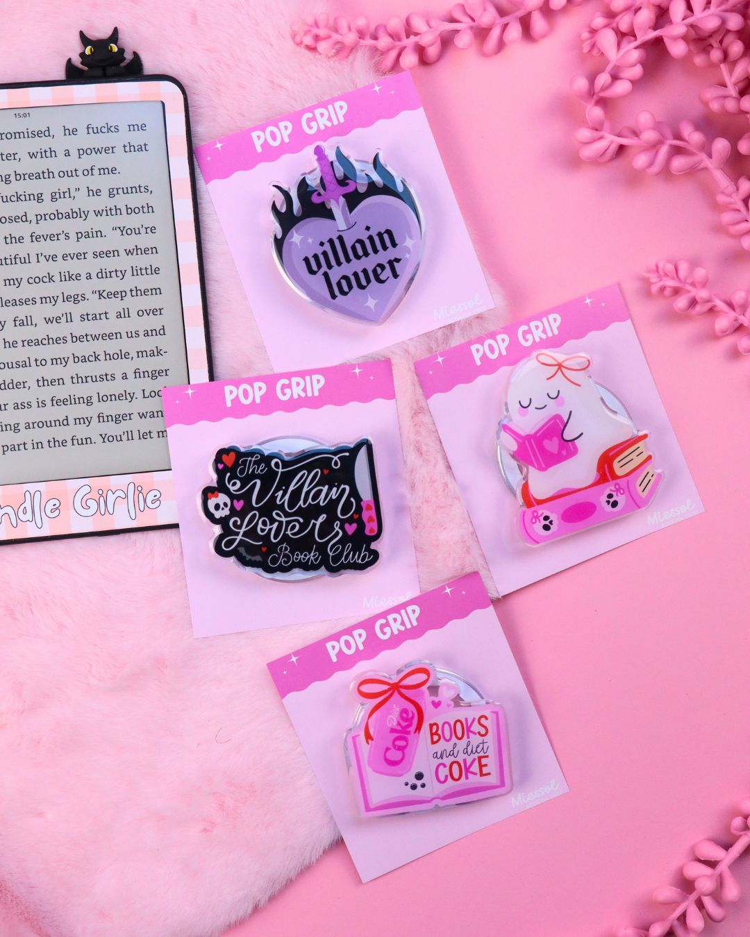 kindle and kobo grip, kindle accessories, villain lovers, enemies to lovers, booktok, dark romance, romantasy, e-reader accessories, kindle charm