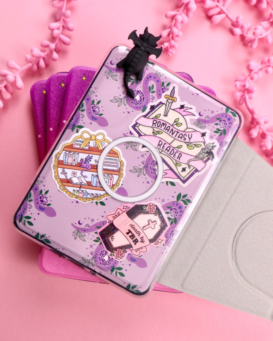 magnetic kindle case detachable cover, kindle grip, dragons, Romantasy readers booktok