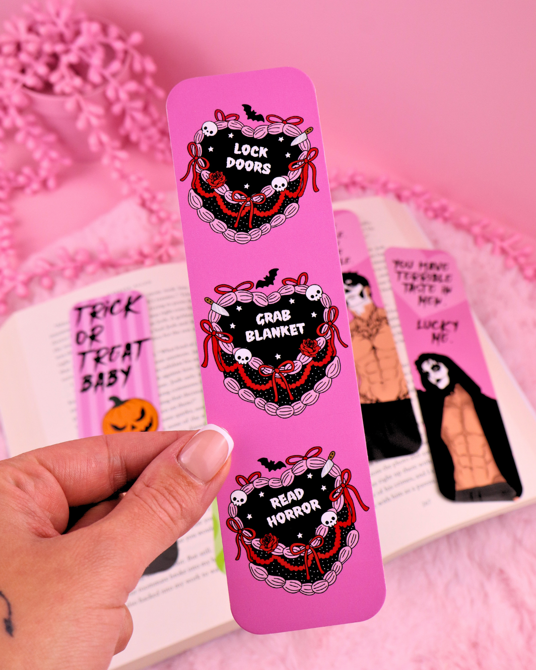 horrortok, horror bookmark, booktok masked men, bookish merch, bookmark dark academia, ghost, horror, halloween, men who year bookmark, romantasy, book boyfriend, bookish gift, bookish merch, dark romance, bookmarks, cute bookmarks, funny bookmark, fictional men, smut books, spicy books, booktok