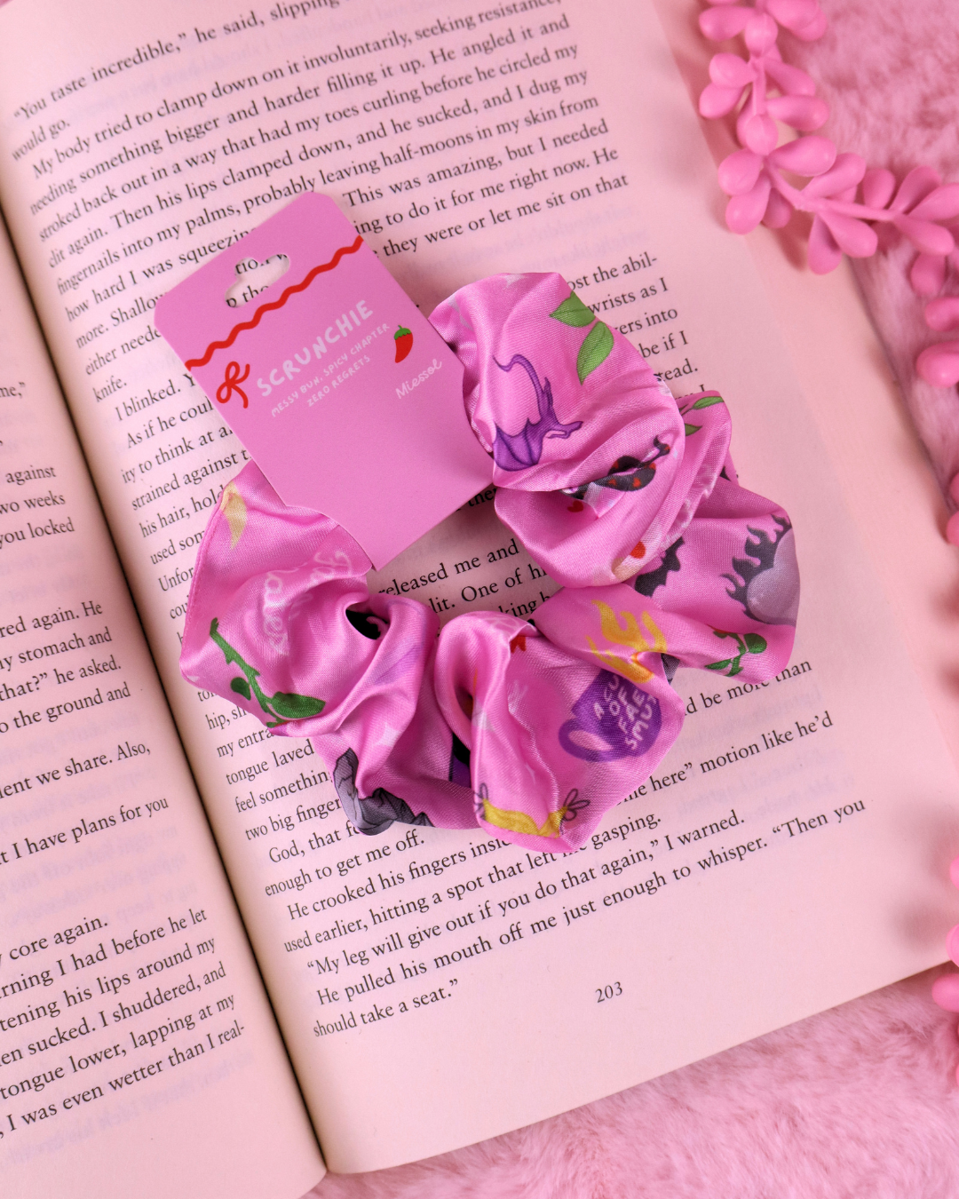 scrunchie for romantasy readers like acotar fourth wing