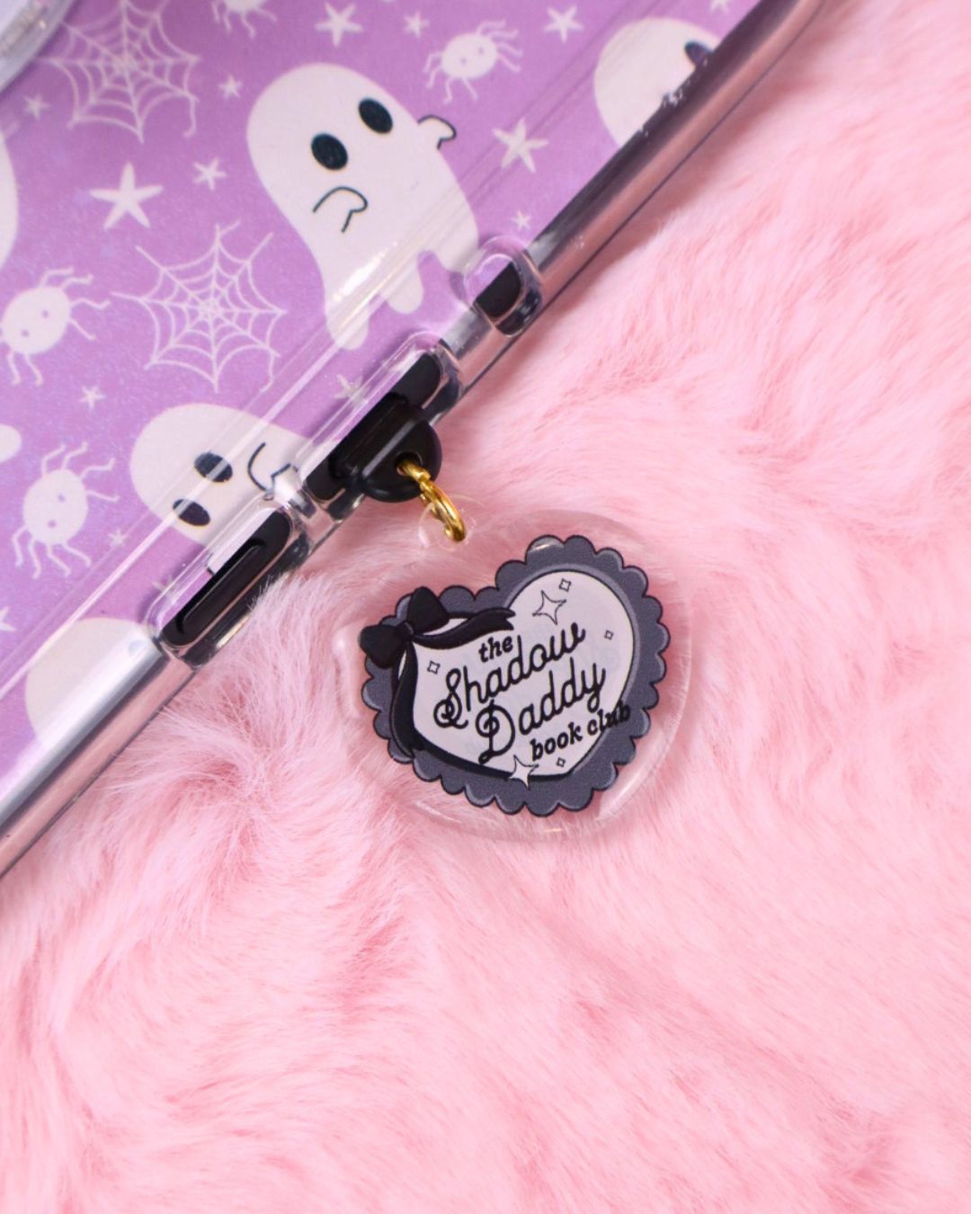 Shadow Daddy Kindle Charm inspired by Rhysand, Xaden, Azriel, Casteel, and Cardan – romantasy bookish accessory for Kindle, Kobo, and eReaders.