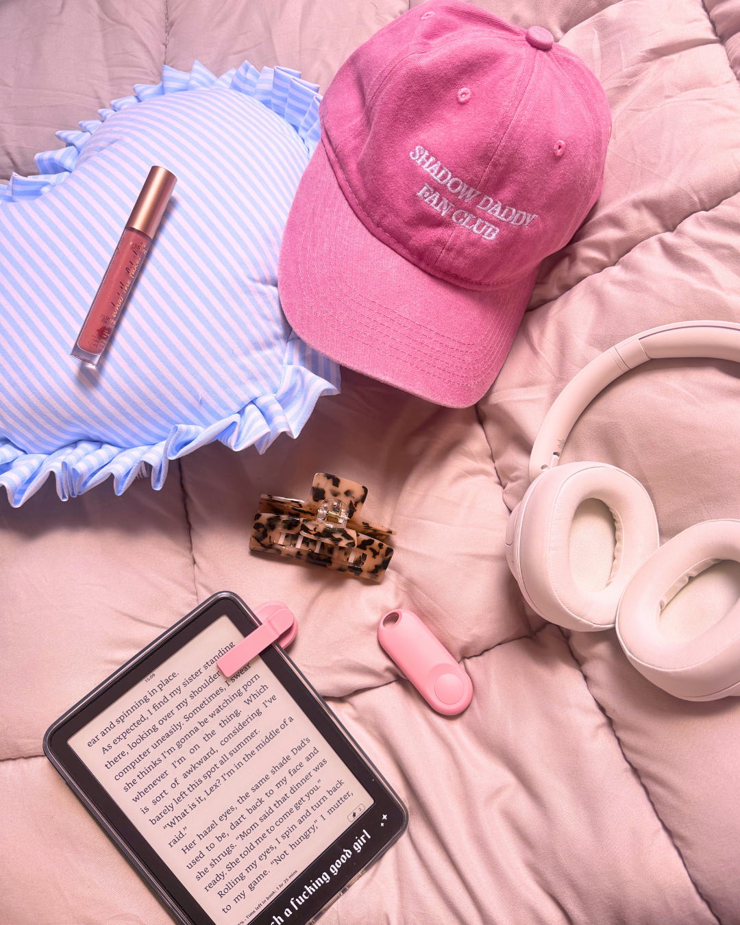 shadow daddy baseball cap, black bookish cap, pink bookish cap, bookish merch, shadow daddy, xaden, kingfisher, fourth wing, quicksilver, booktok, bookstagram, book lover, apparel for readers, romantasy reader, romance books, villains, dark romance